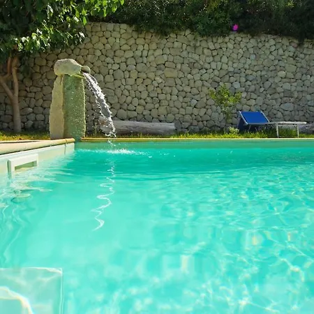 Mirto Con Piscina Prázdninový dům *